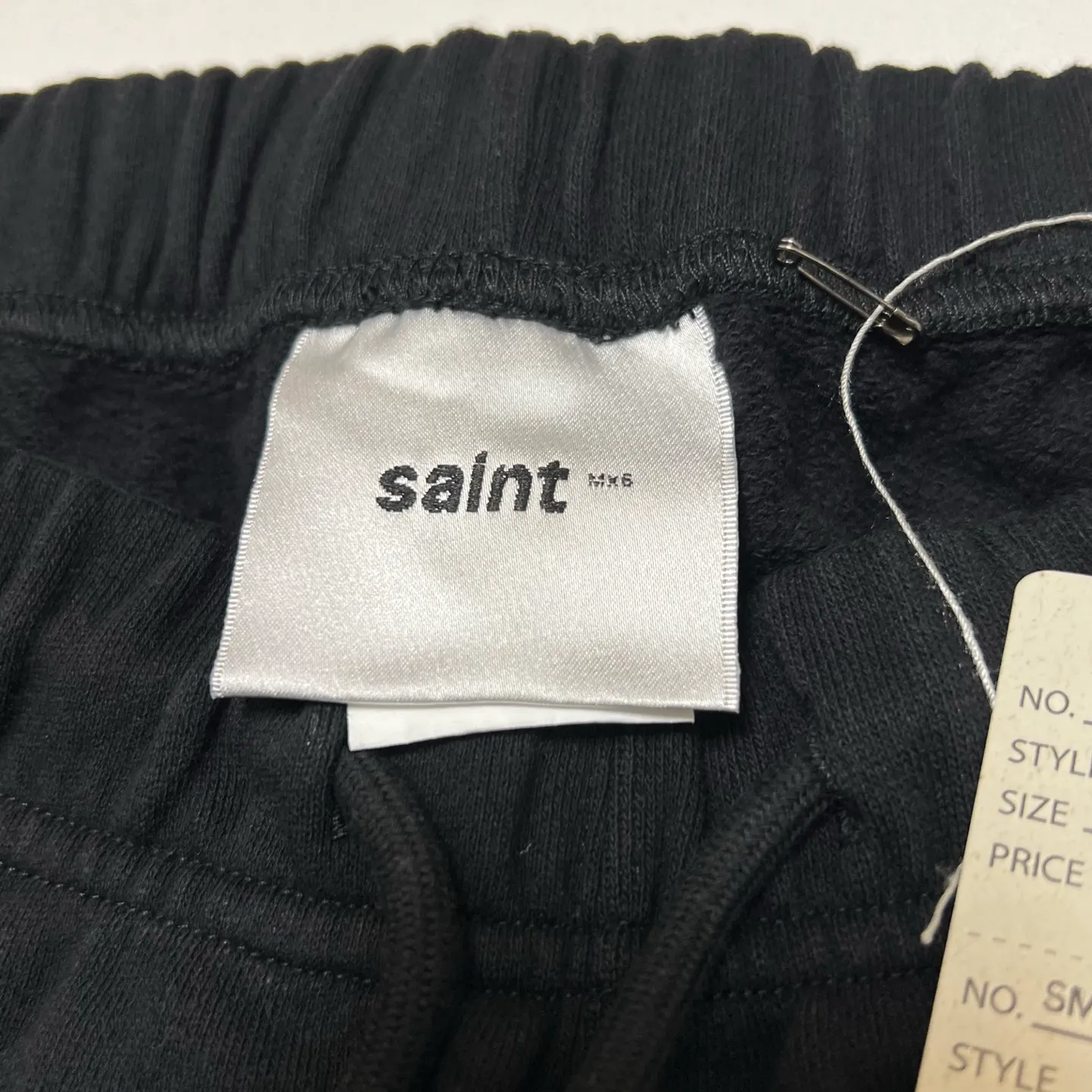 SAINT Mxxxxxx SWEAT SHORTS/RIBON SAINT/BLK pink SAINT LOGO shorts, black S-XL cotton and linen OE yarn fabric, stiff, light, comfortable and breathable, non-locking design, naturally rolled back after water, super handsome version, easy to match, original consistent main mark, wash water mark, little angel anti-counterfeiting mark